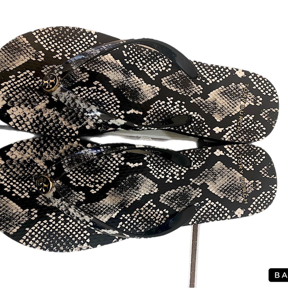 Tory Burch black & snake print flip flop size 6